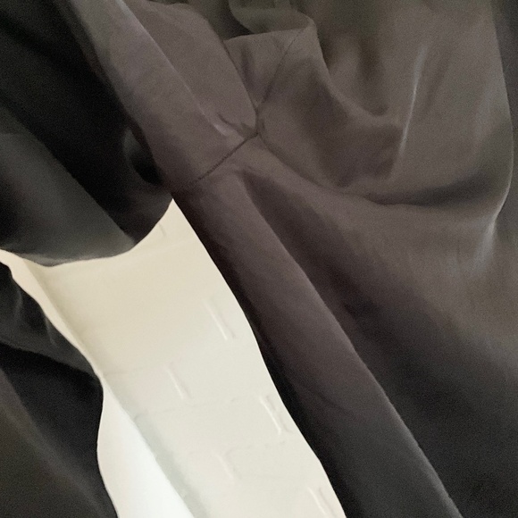 Aritzia Babaton Dress Pants Trousers High Waist Darted Silky Black Pockets 6 - Picture 15 of 16